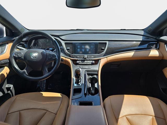 Used 2017 Buick LaCrosse Essence FWD image 10