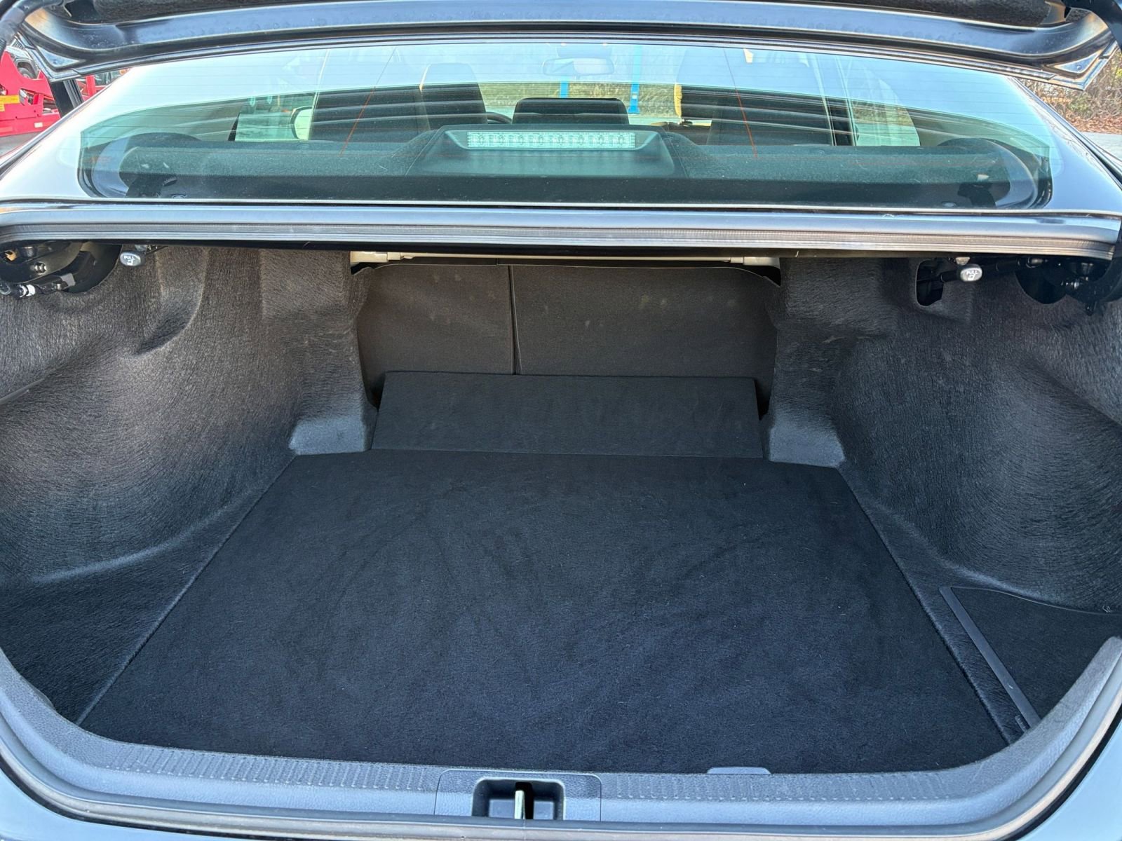 Used 2025 Toyota Camry LE image 30