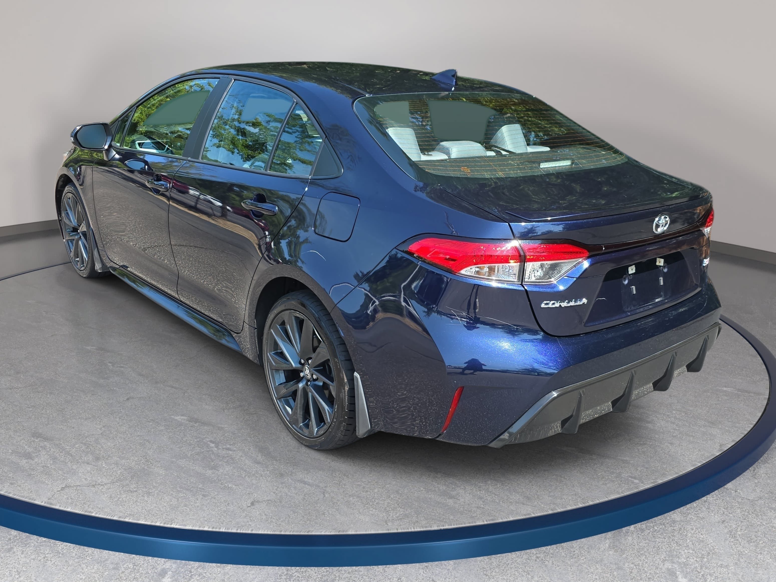 Used 2025 Toyota Corolla SE FWD image 7