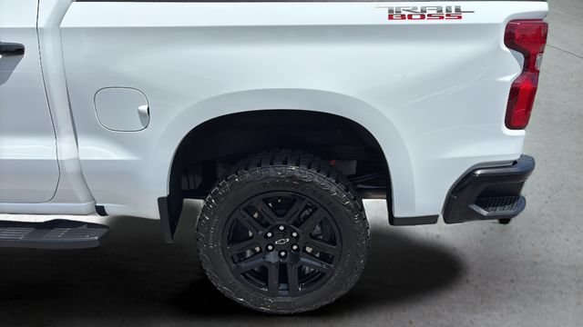 Used 2024 Chevrolet Silverado 1500 LT Trail Boss w/ Convenience Package II AWD/4WD image 35