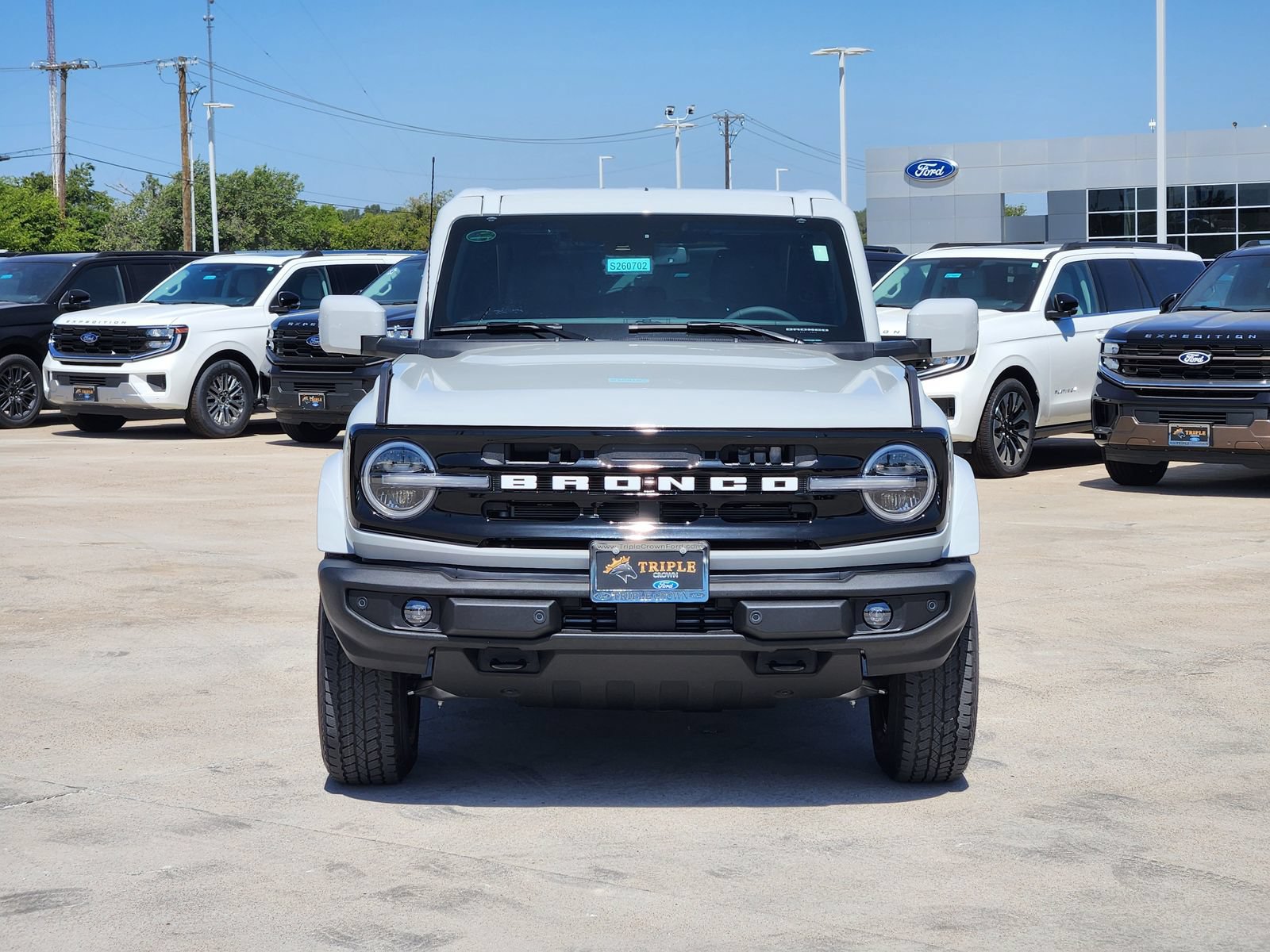 New 2026 Ford Bronco Outer Banks AWD/4WD image 6