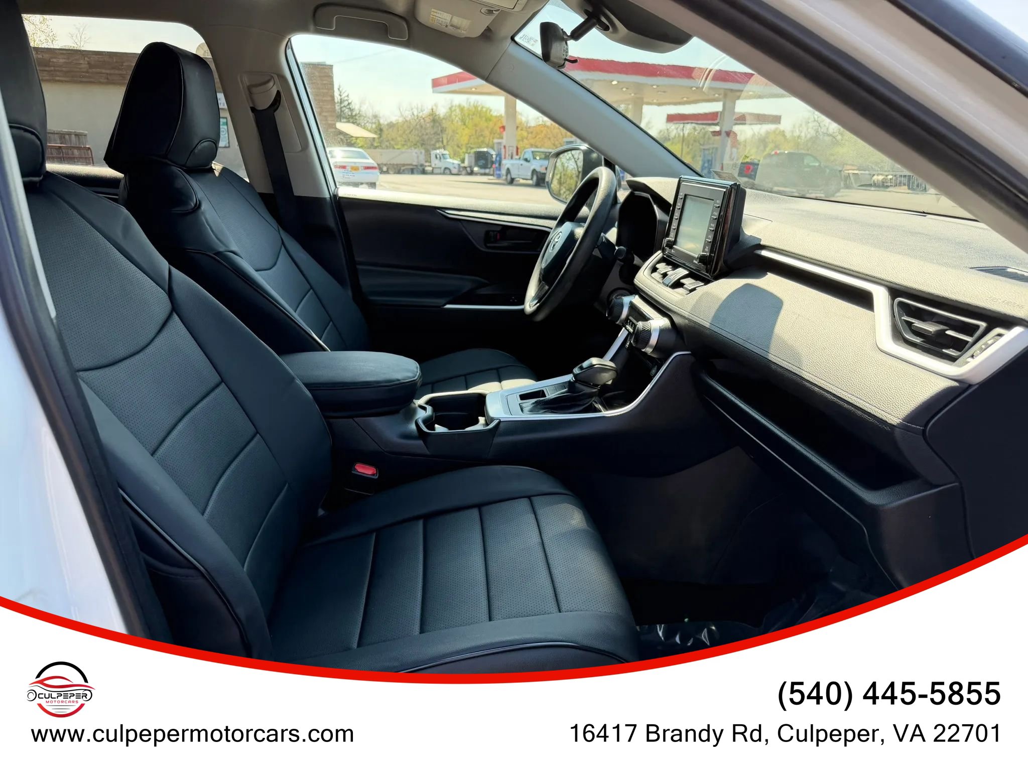 Used 2020 Toyota RAV4 LE w/ All Weather Liner Package AWD/4WD image 14