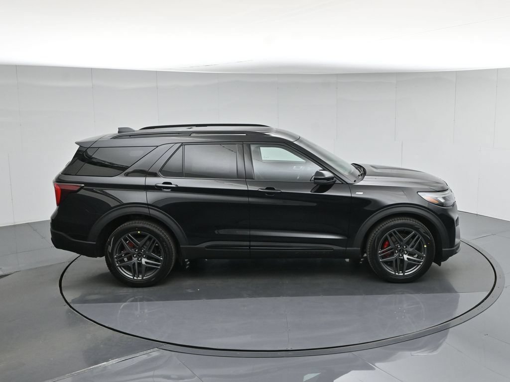 New 2026 Ford Explorer ST-Line w/ ST-Line Street Pack RWD image 39