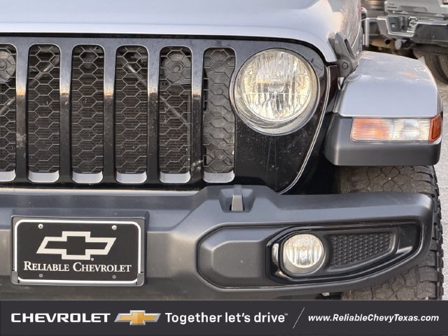 Used 2021 Jeep Gladiator Sport AWD/4WD image 9