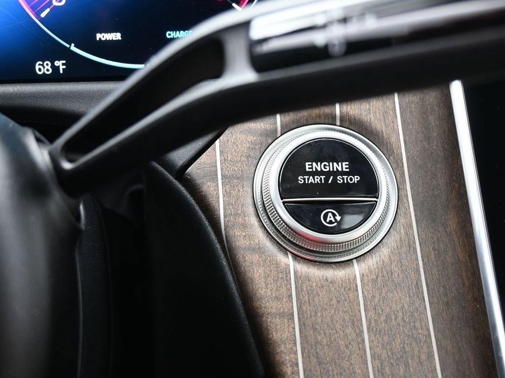 Used 2025 Mercedes-Benz E 350 4MATIC Sedan image 31