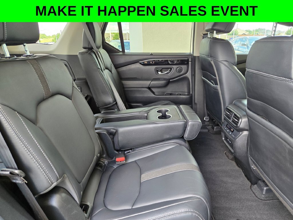 Used 2025 Honda Pilot Touring image 25