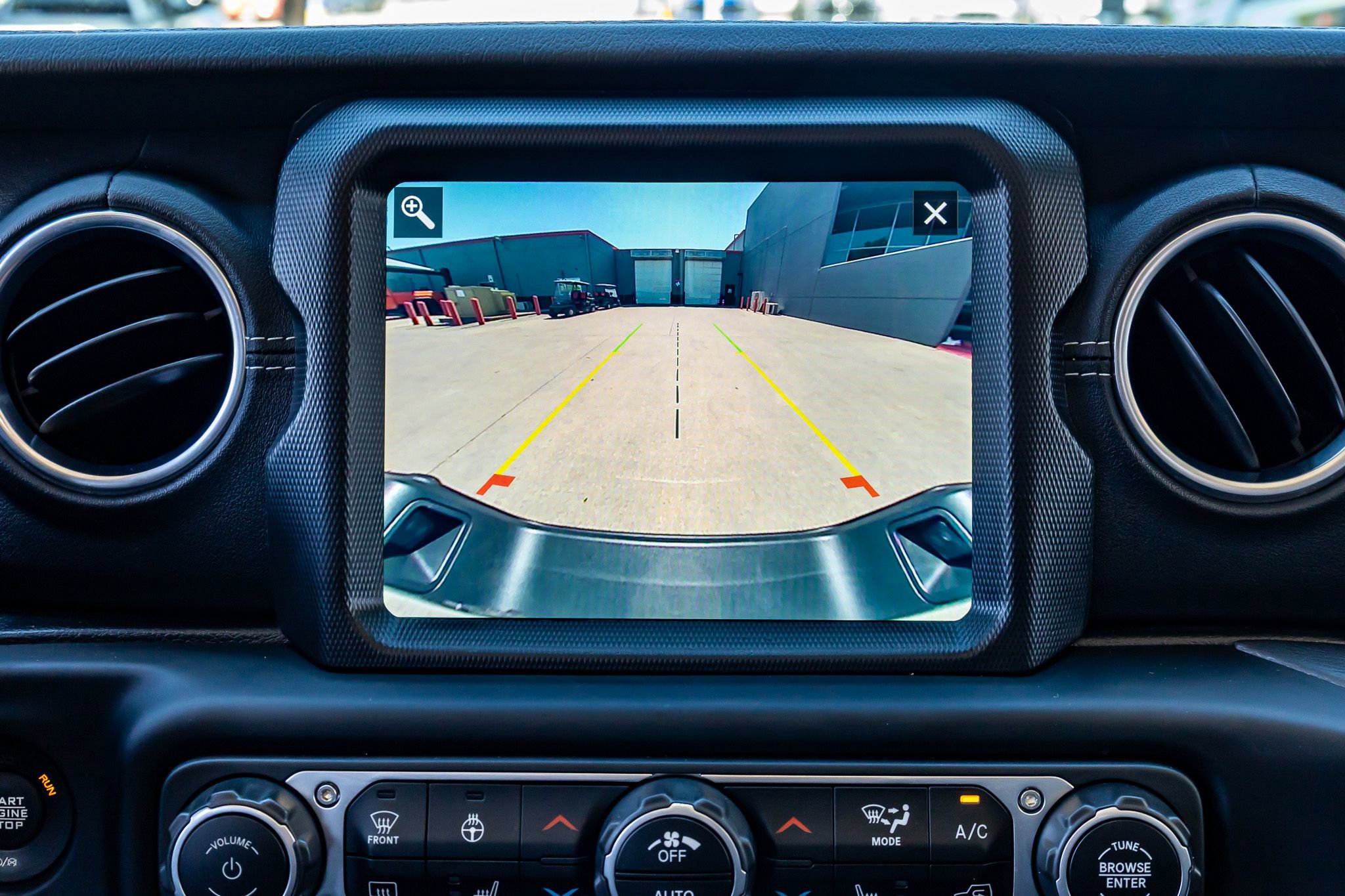 Used 2021 Jeep Gladiator Overland w/ Popular Equipment Package image 24