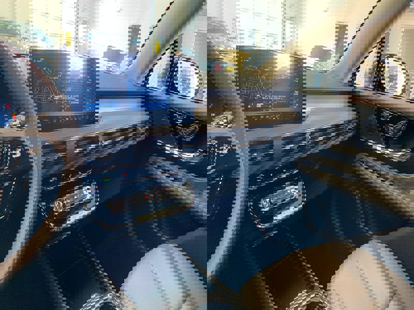 New 2025 Lincoln Corsair AWD w/ Equipment Group 101A image 12