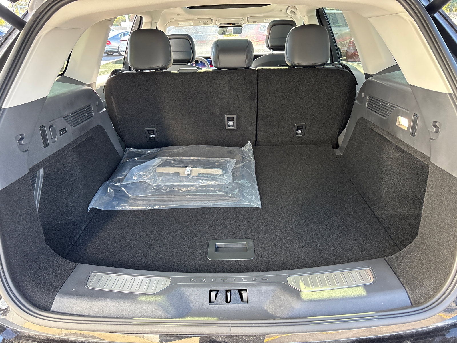 New 2026 Lincoln Nautilus Premier w/ Equipment Group 102A image 9