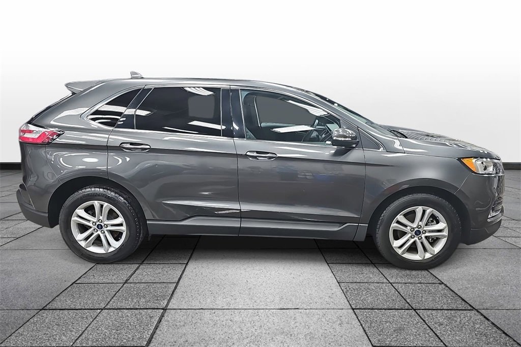 Used 2020 Ford Edge SEL w/ Convenience Package image 4