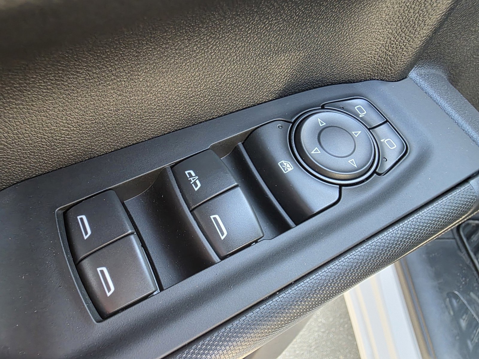 New 2025 Chevrolet Silverado 1500 Custom image 20