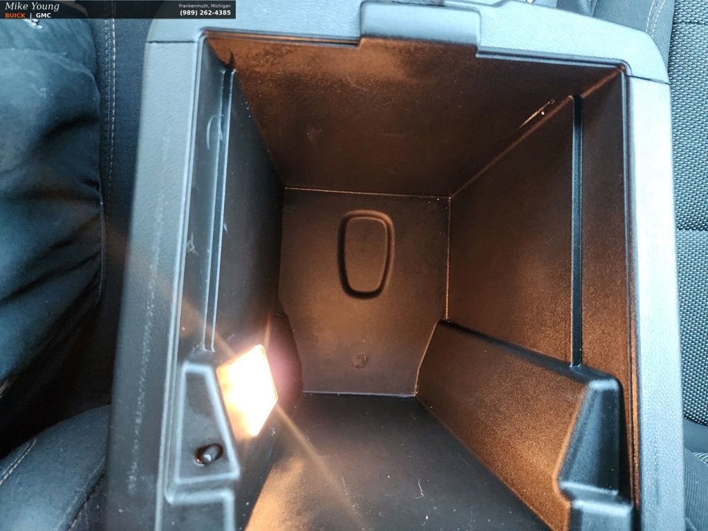 Used 2018 Chevrolet Traverse LT image 53