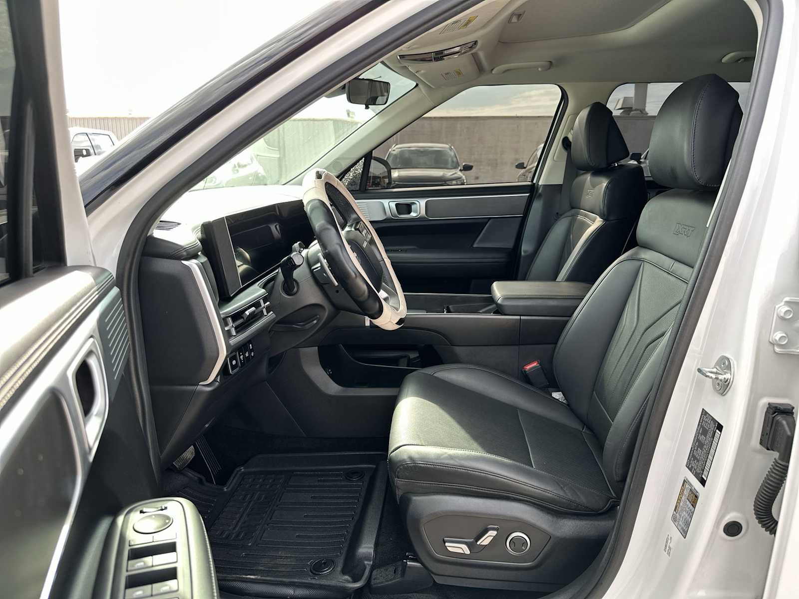 Used 2025 Hyundai Santa Fe XRT AWD/4WD image 10