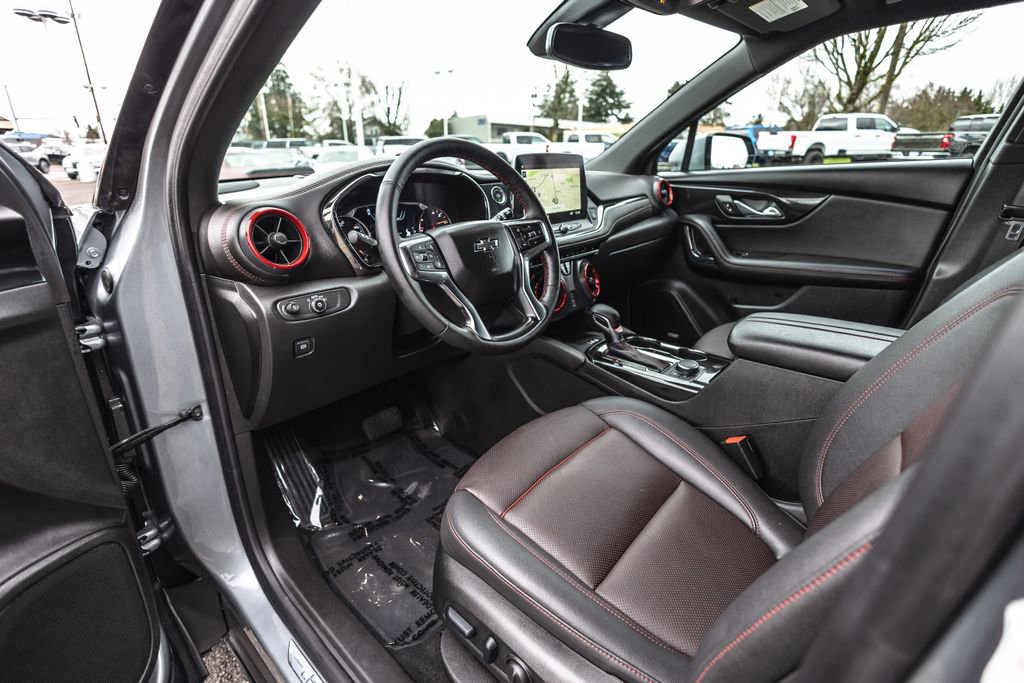 Used 2025 Chevrolet Blazer RS AWD/4WD image 19
