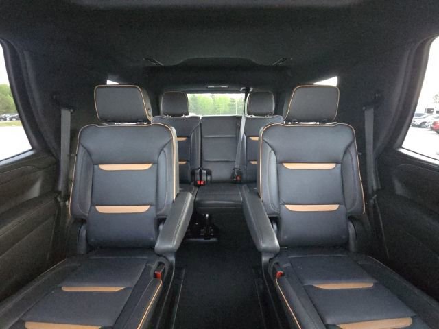 Used 2024 GMC Yukon AT4 w/ Technology Package image 21