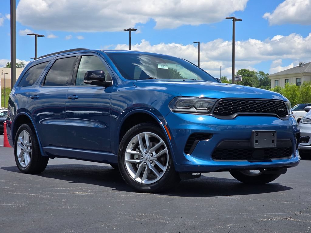 Used 2025 Dodge Durango GT AWD/4WD image 2