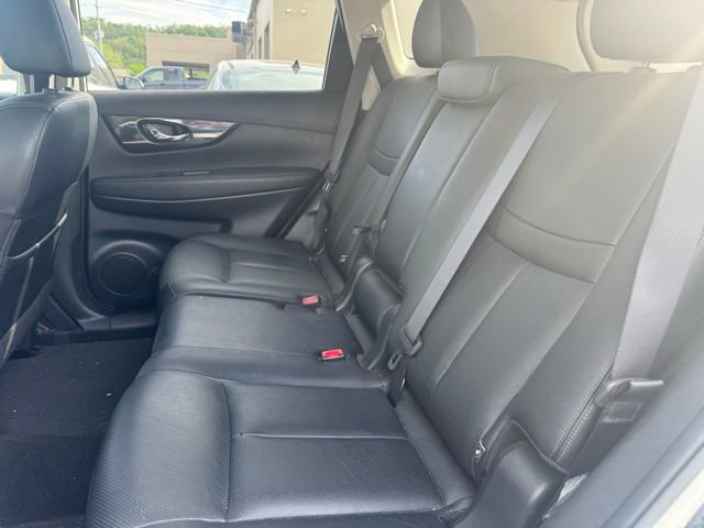 Used 2017 Nissan Rogue SL w/ SL Premium Package image 14
