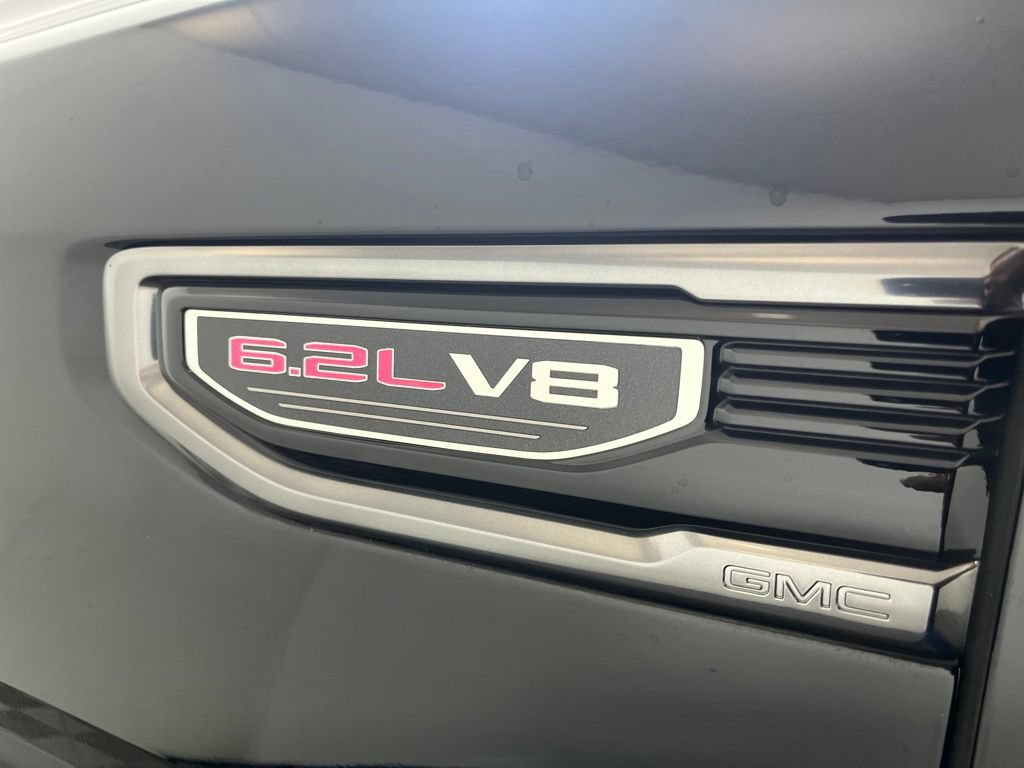 Used 2020 GMC Sierra 1500 AT4 w/ AT4 Premium Package AWD/4WD image 4