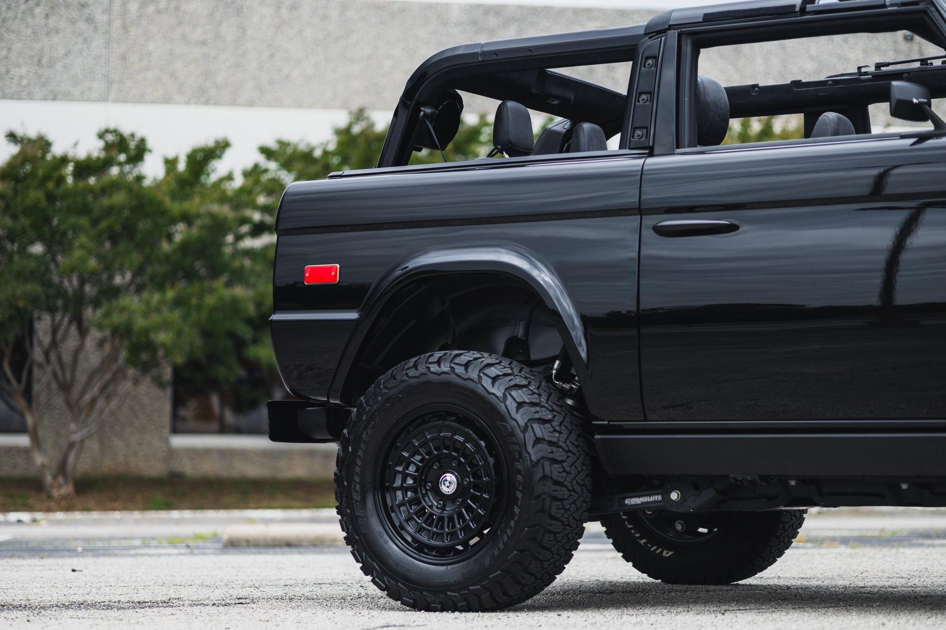 Used 2024 Ford Bronco Black Diamond AWD/4WD image 23