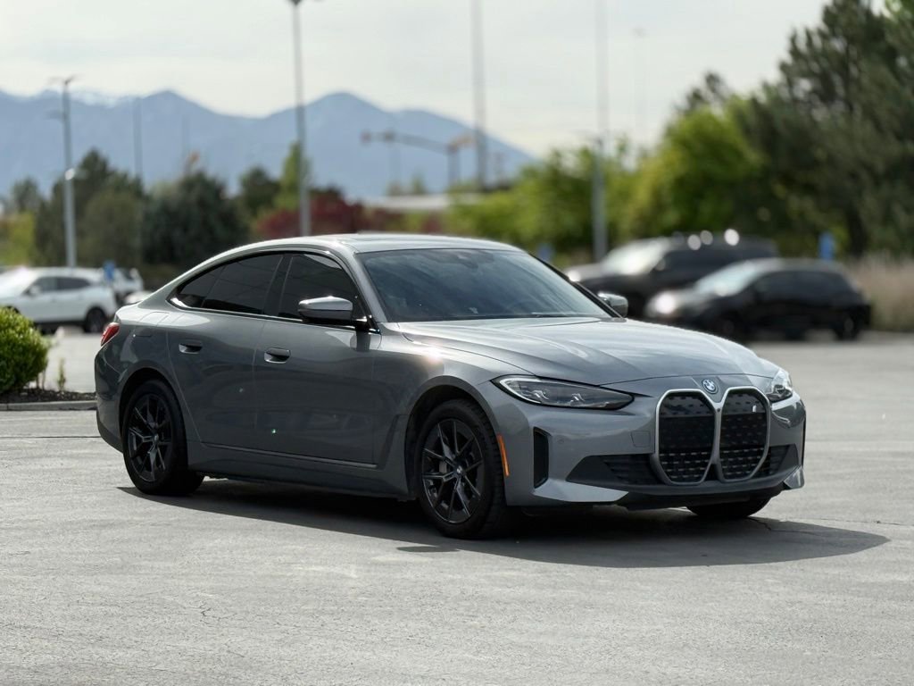 Used 2023 BMW i4 eDrive35 w/ Premium Package image 3