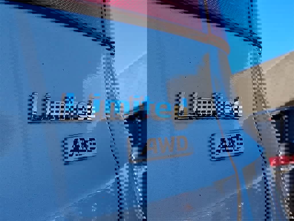 Used 2016 Hyundai Santa Fe Limited image 30