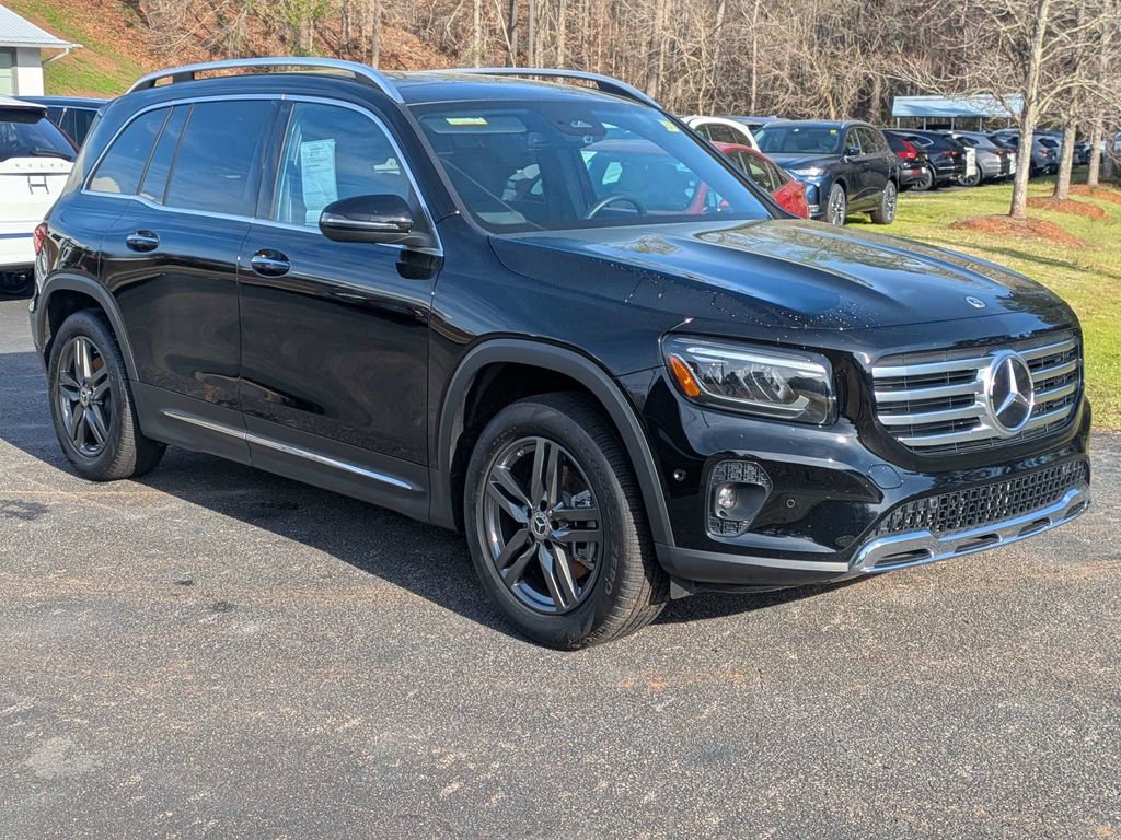 Used 2024 Mercedes-Benz GLB 250 image 8