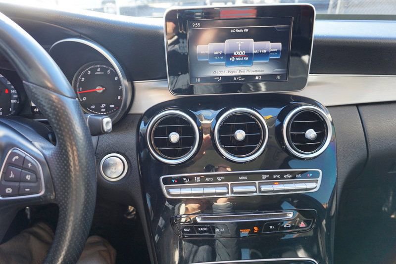 Used 2015 Mercedes-Benz C 300 4MATIC Sedan image 29