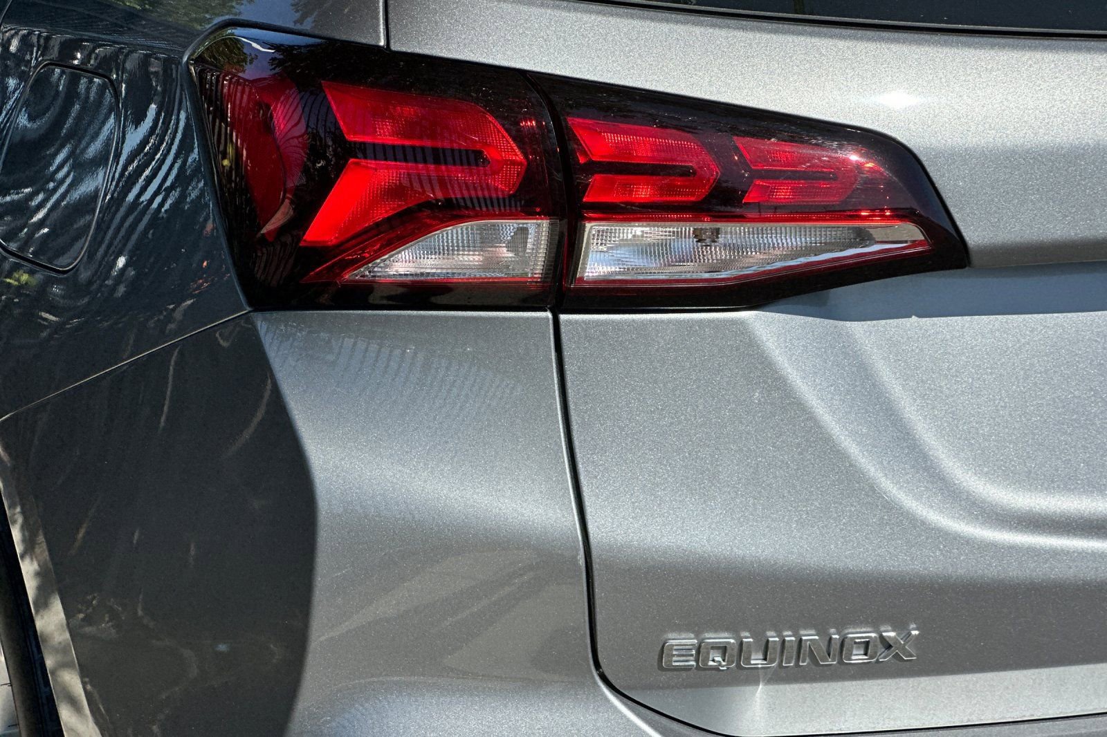 Used 2024 Chevrolet Equinox LS image 33