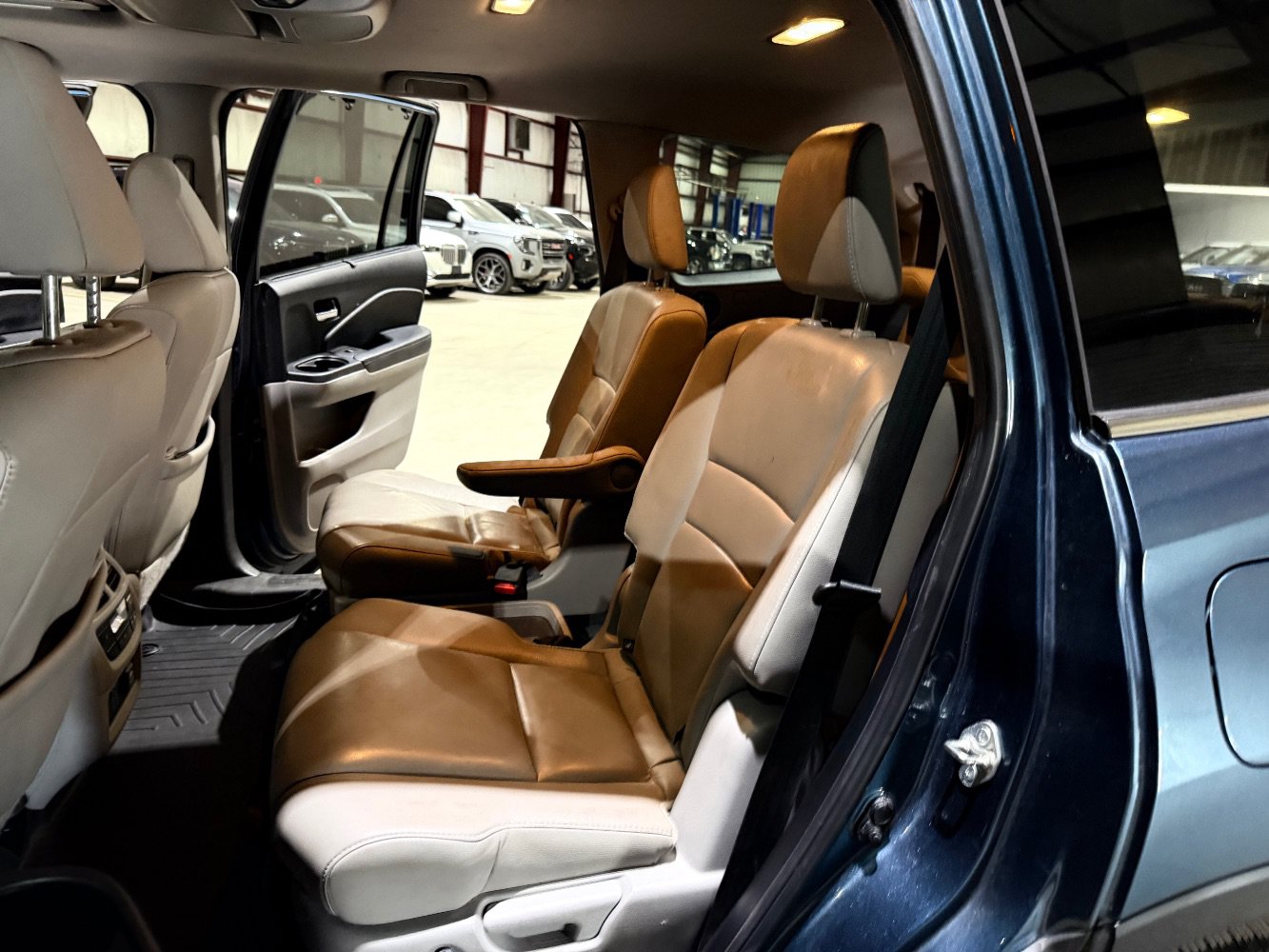 Used 2019 Honda Pilot Touring image 18