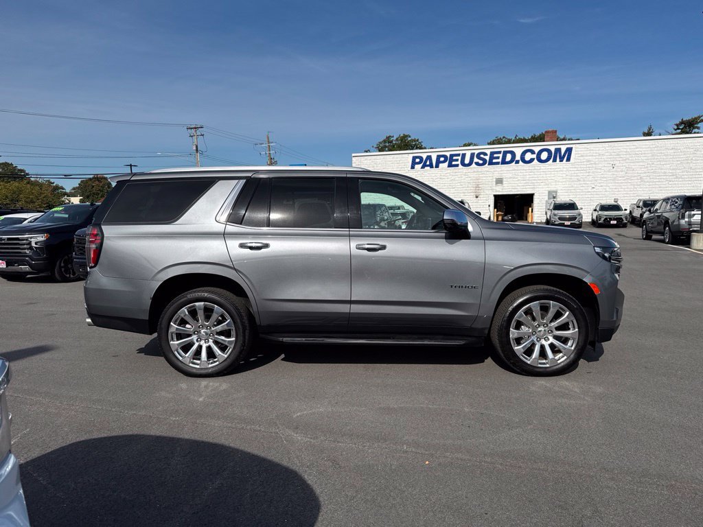 Used 2021 Chevrolet Tahoe Premier w/ Premium Package AWD/4WD image 4