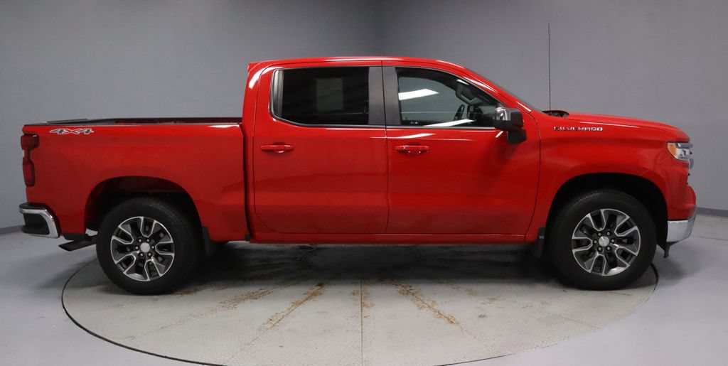 Used 2023 Chevrolet Silverado 1500 LT AWD/4WD image 11