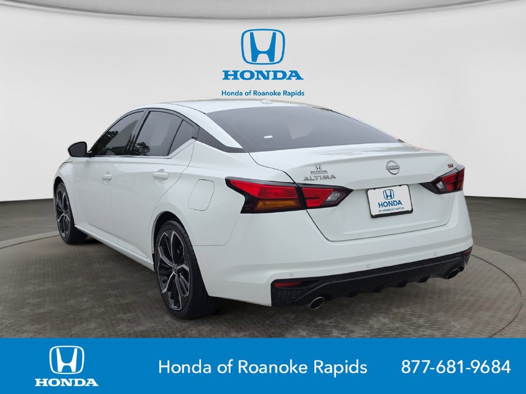 Used 2023 Nissan Altima 2.5 SR FWD image 3