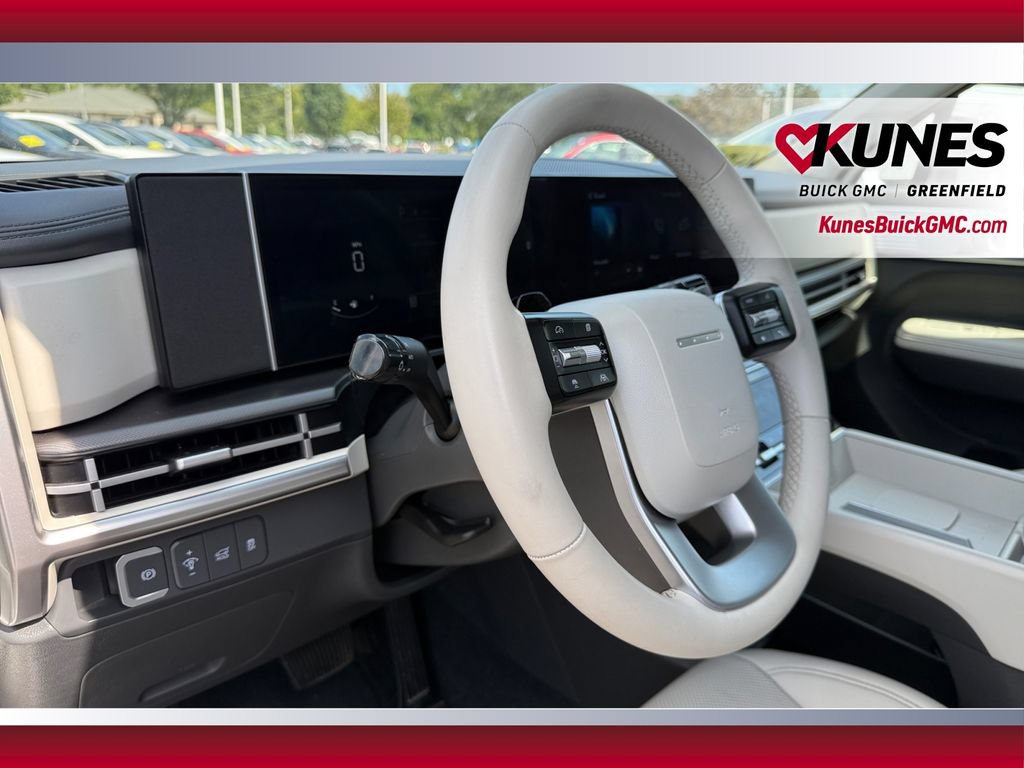 Used 2025 Hyundai Santa Fe SEL AWD/4WD image 43