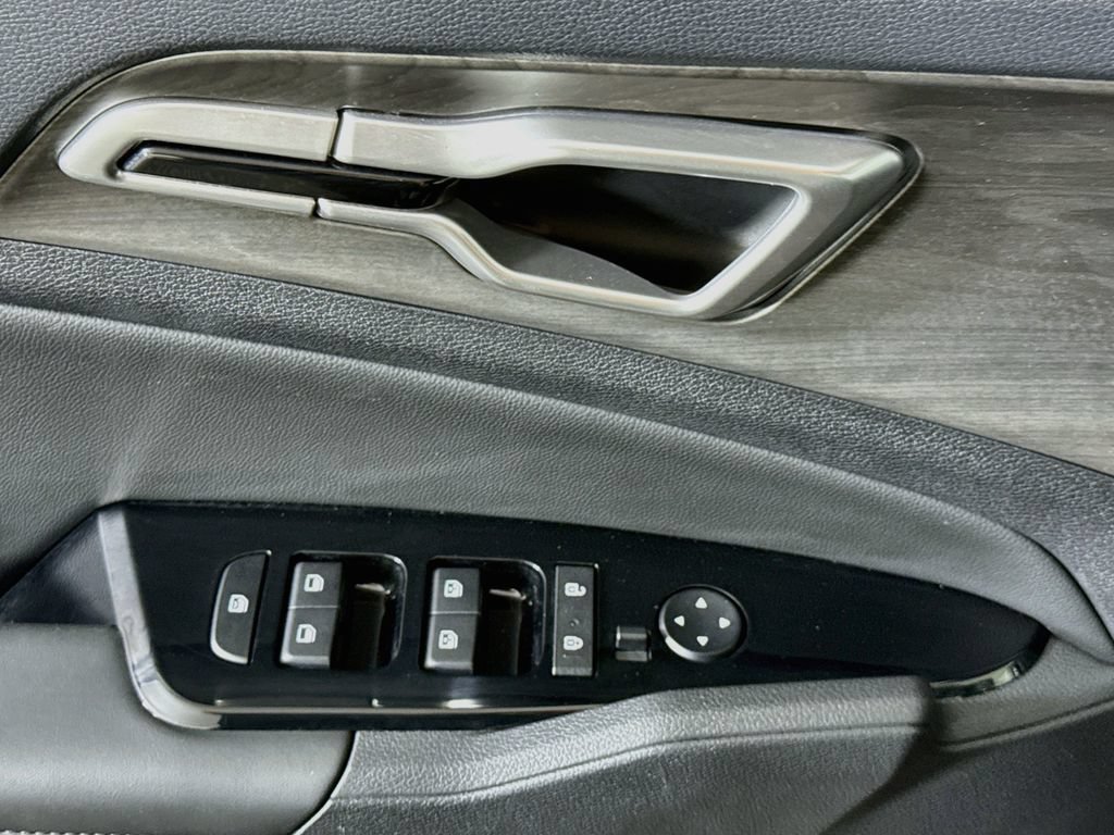 Used 2025 Kia Sportage X-Line w/ Premium Package AWD/4WD image 25