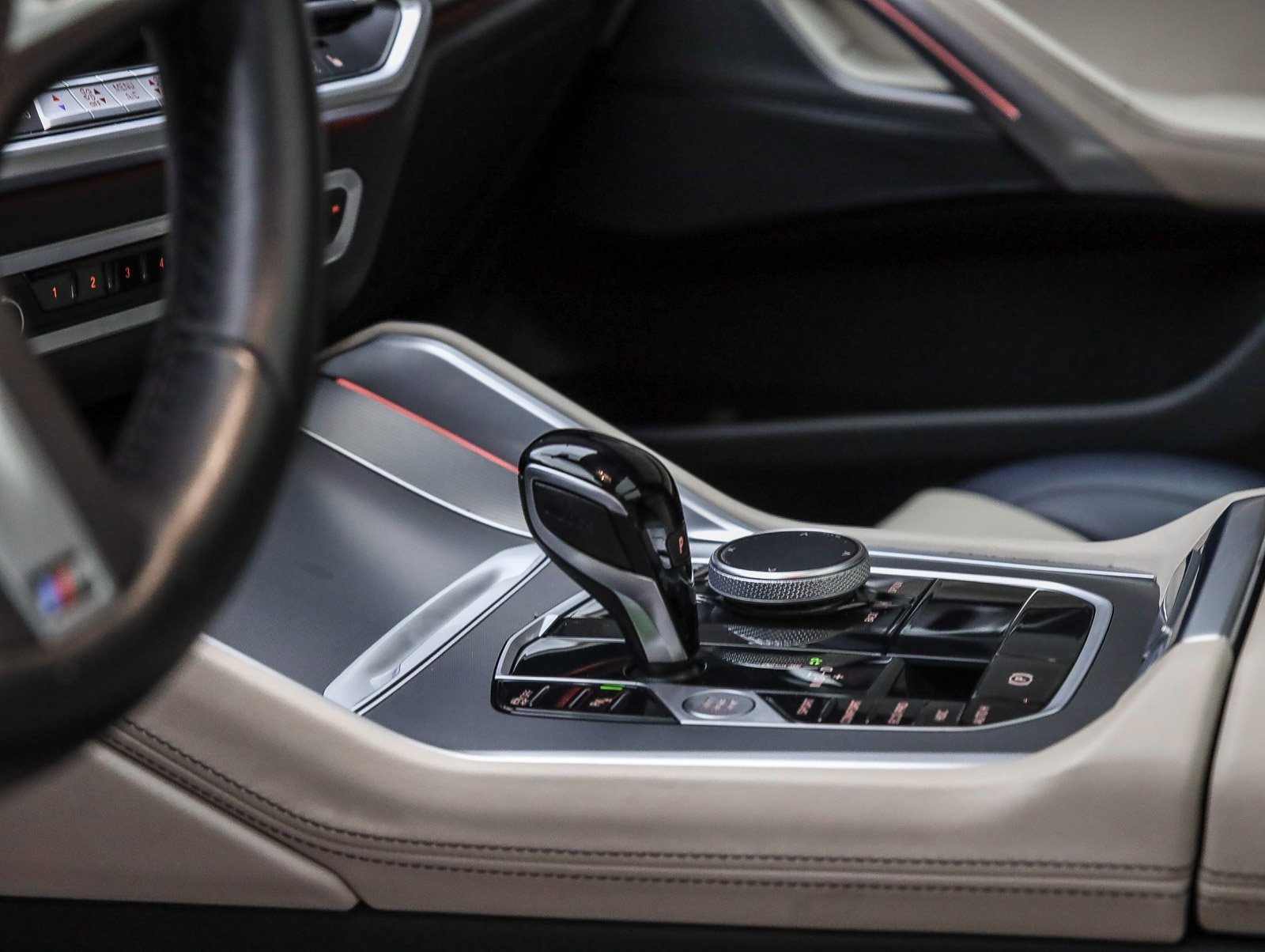 Certified 2023 BMW X6 xDrive40i w/ M Sport Package image 24