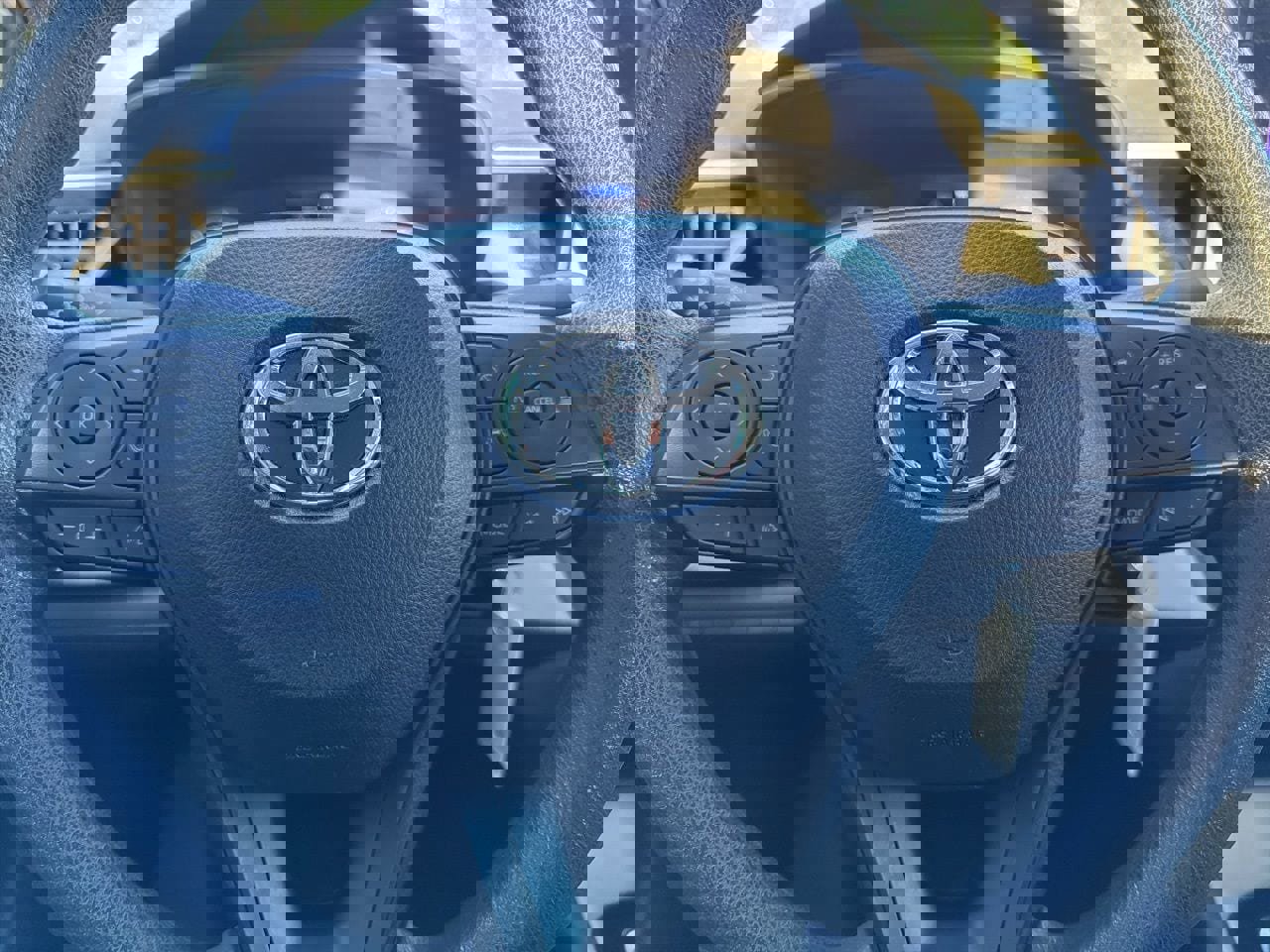 Used 2023 Toyota Corolla LE image 10