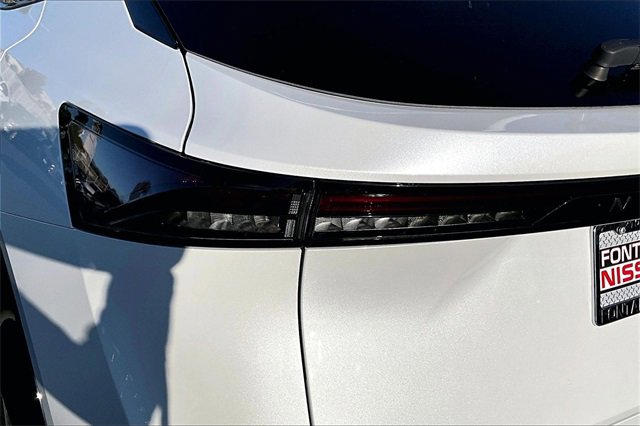 Certified 2025 Nissan Ariya AWD image 23