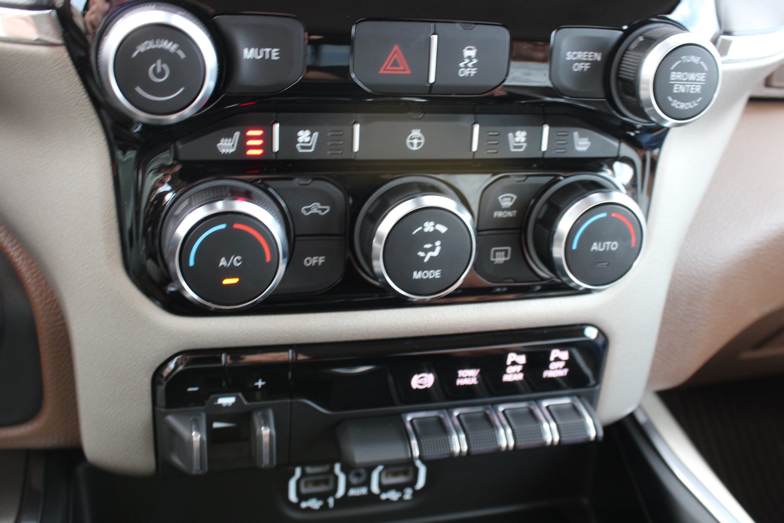 Certified 2021 RAM 2500 Laramie AWD/4WD image 31