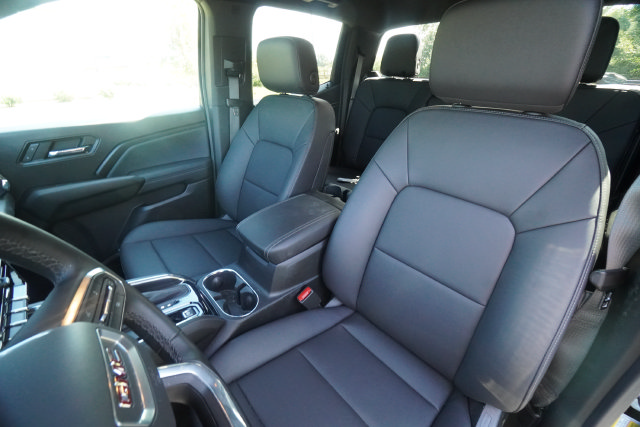 Used 2026 GMC Canyon Elevation w/ Convenience Package RWD image 18
