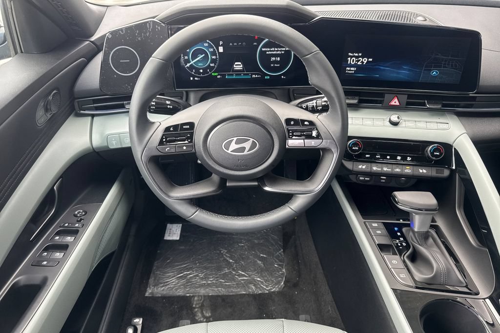 New 2026 Hyundai Elantra Limited FWD image 14