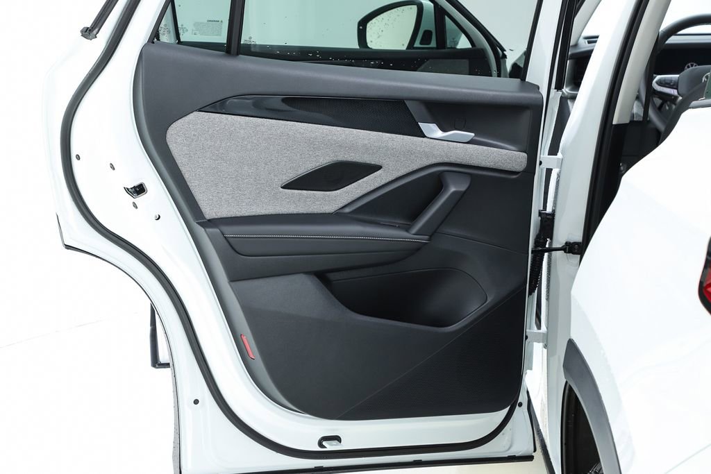 New 2026 Volkswagen Tiguan S image 53