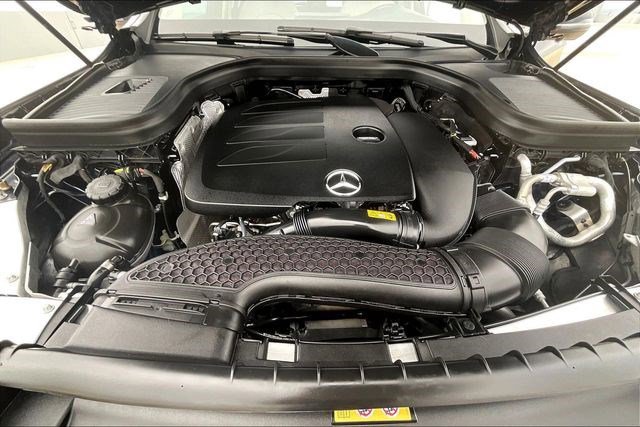 Used 2022 Mercedes-Benz GLC 300 4MATIC image 11