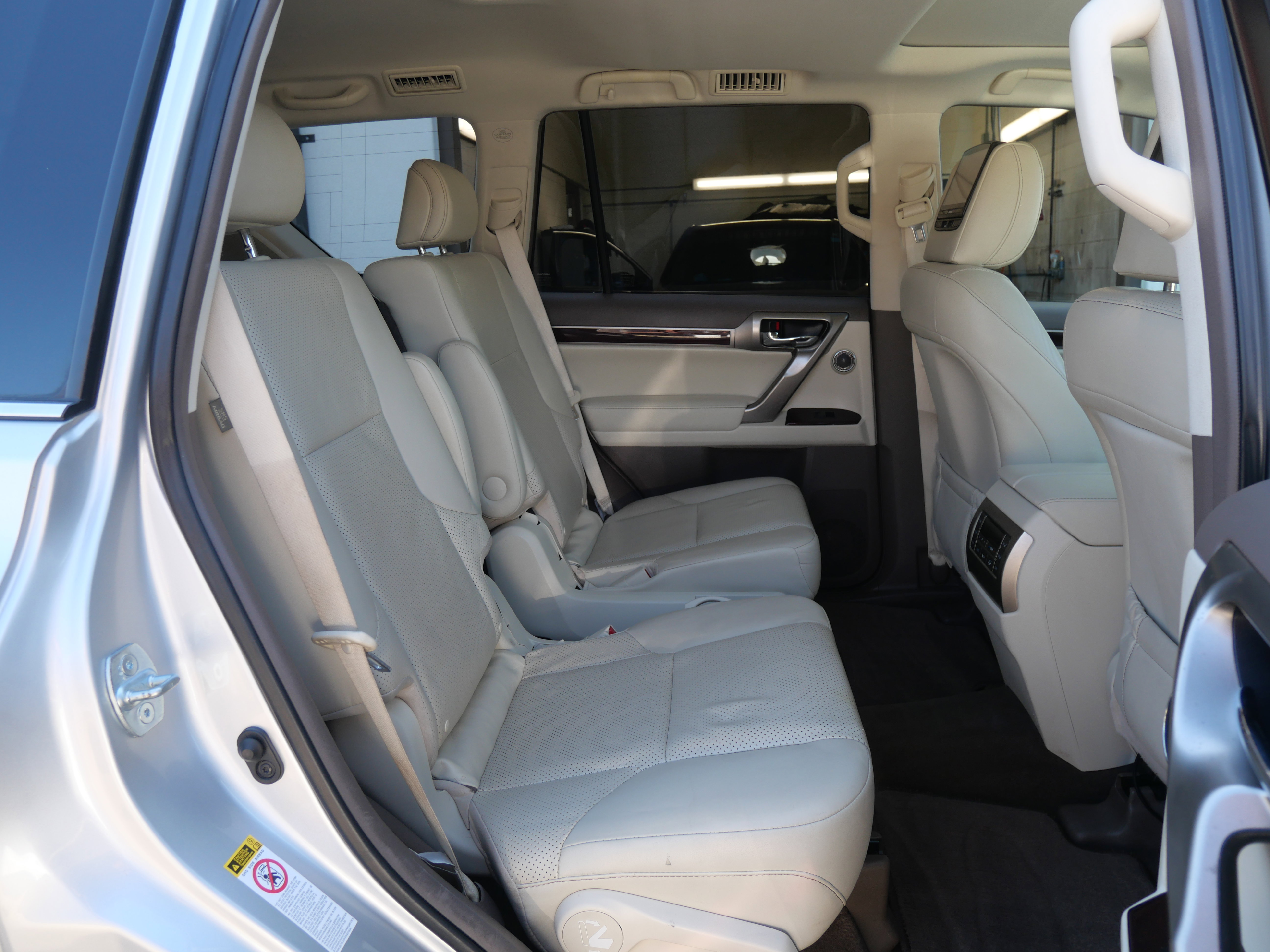 Used 2017 Lexus GX 460 Luxury image 14