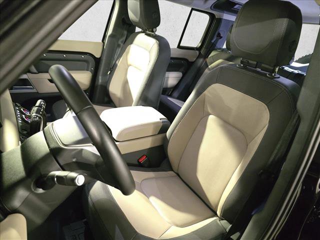 Used 2024 Land Rover Defender 110 X-Dynamic SE image 16