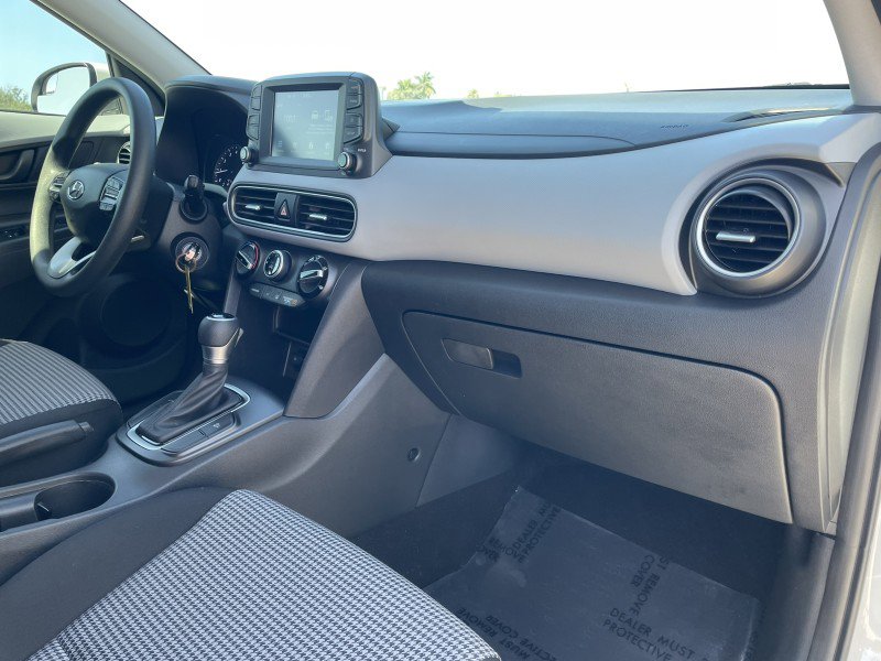 Used 2021 Hyundai Kona SE FWD image 8