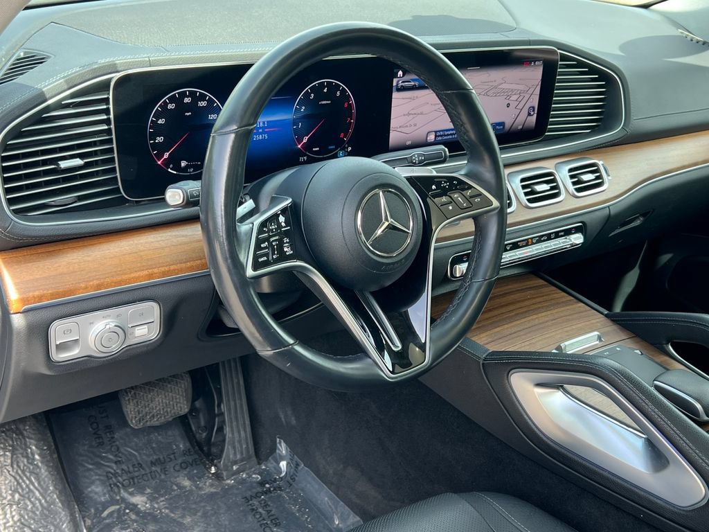 Used 2024 Mercedes-Benz GLS 450 4MATIC image 21