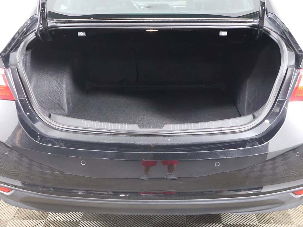 Used 2024 Chevrolet Malibu LT image 17