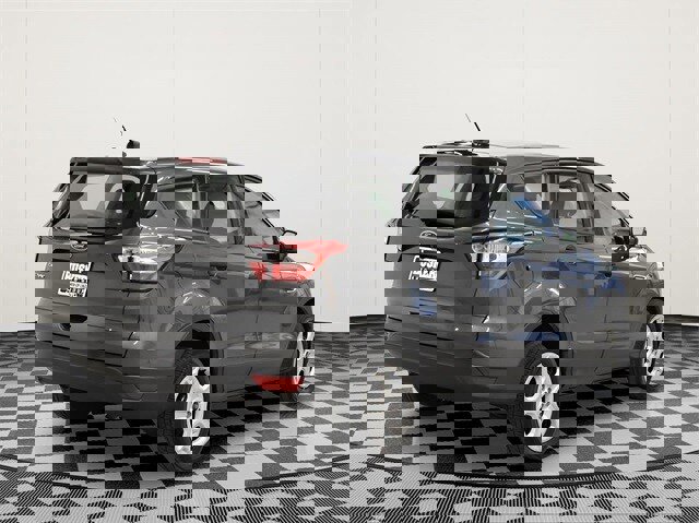Used 2018 Ford Escape S image 4