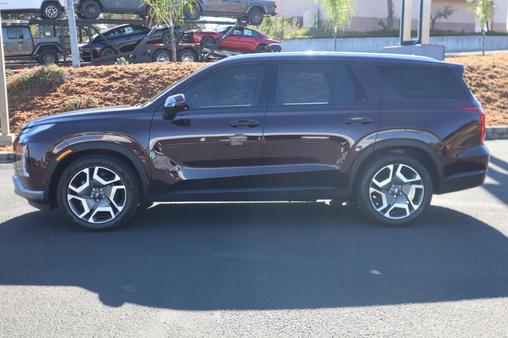 Used 2023 Hyundai Palisade Limited w/ Cargo Package FWD image 8