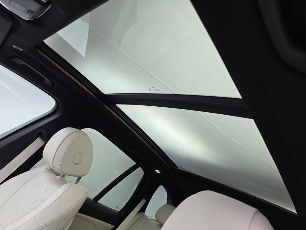 Used 2020 BMW X5 sDrive40i w/ Convenience Package RWD image 12